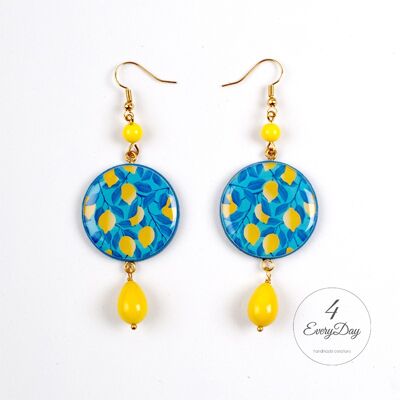 Boucles d'oreilles : Citrons jaunes sur fond bleu clair