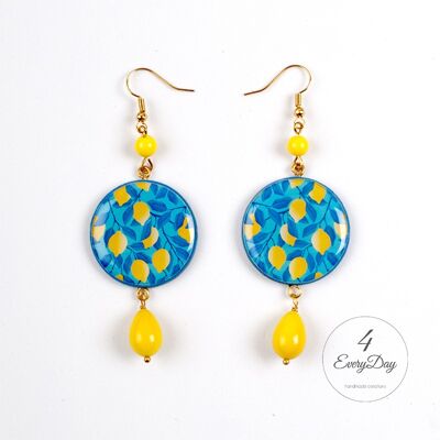 Earrings : Yellow lemons on a light blue background