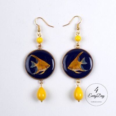 Boucles d'oreilles : poisson jaune sur fond noir