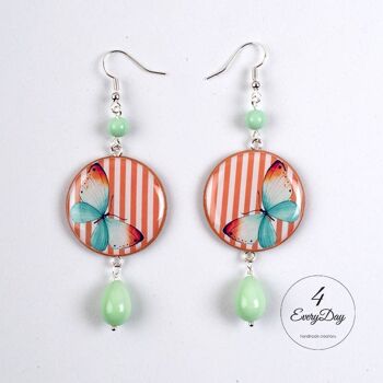 Boucles d'oreilles : Papillons sur rayures orange et perle tiffany