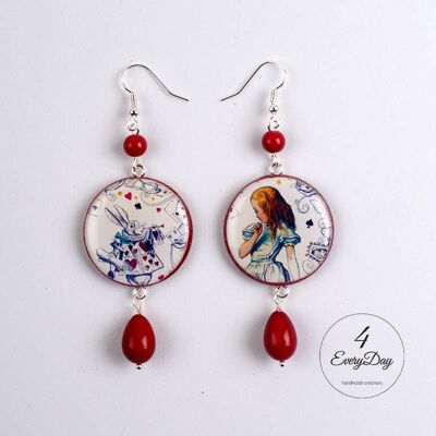 Boucles d'oreilles : Alice au Pays des Merveilles asymétrique