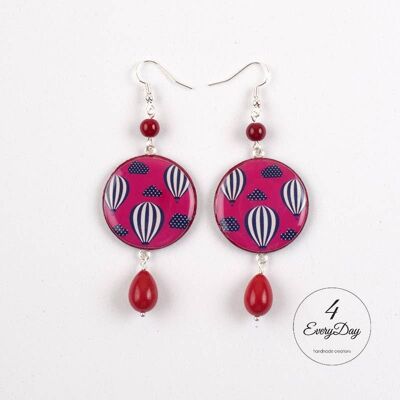 Earrings: Red hot air balloons