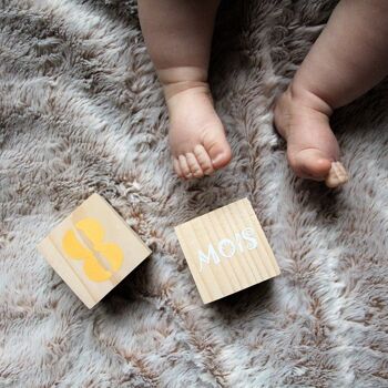 Kit DIY tendance : les 3 cubes étapes en bois pour les premiers mois et les premiers anniversaires de bébé, un cadeau de naissance ludique et durable 7