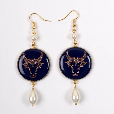 Earrings : Taurus zodiac sign
