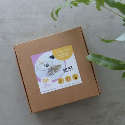 Creative birth box: the baby foot handprint kit, Jungle theme