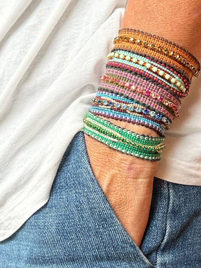 bracciale in passamaneria uzbeca con strass di alta qualità