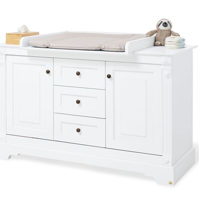 Changing table 'Emilia' extra wide