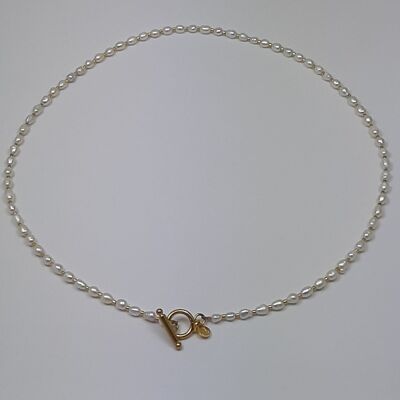 Freshwater pearl necklace Toggle