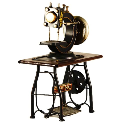Retro Metal Sewing Machine 18cm