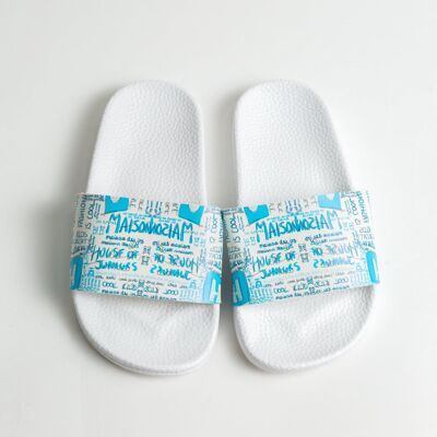 WHITE SLIDERS WITH BLUE MIRRORED MAISON PRINT