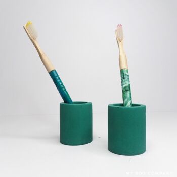 Support rond artisanal en gypse (jesmonite), pour brosse à dents ou accessoires 3