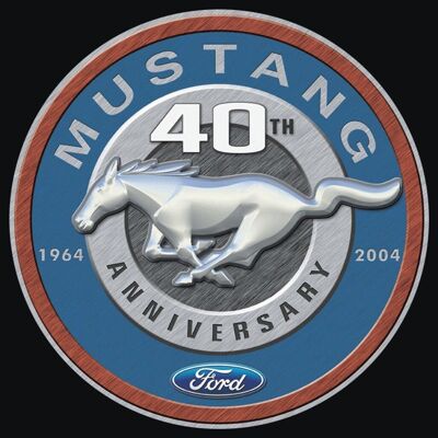 US Blechschild Mustang 40 Jahre Jubiläum - 30 cm Durchmesser