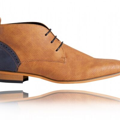 Cognac-Spitzenstiefel