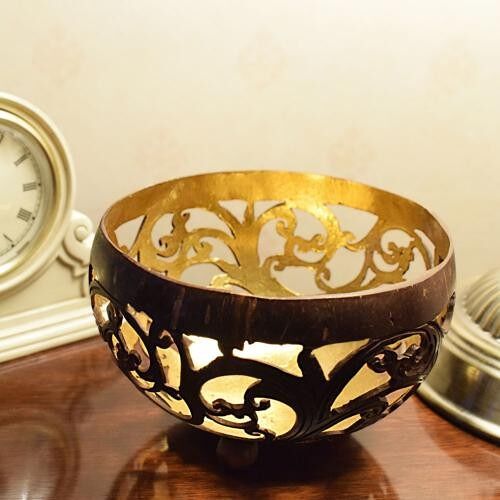 Coconut bowl gold colour lacquer inner 15x9cm (ID21)