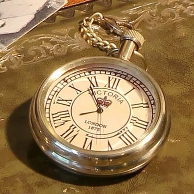 Pocket watch with chain (NA17313)