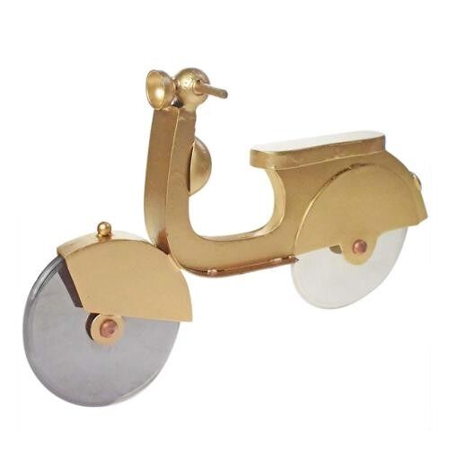Motor scooter shaped pizza cutter (NA2234)
