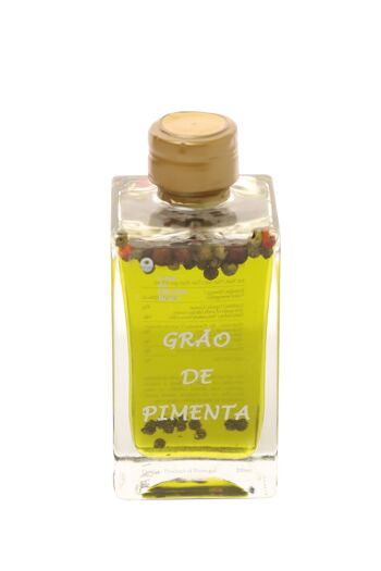 Huile d'olive aromatisée aux grains de poivre 2