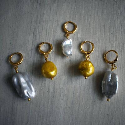 Sammlung unregelmäßiger Perlen
