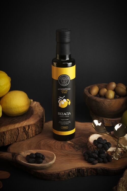 Olive oil flavored with fresh lemon