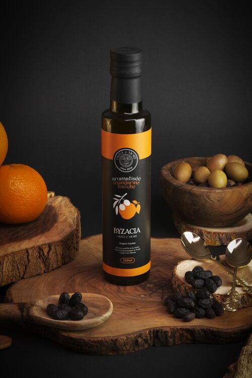 Olive oil flavored with fresh mandarin