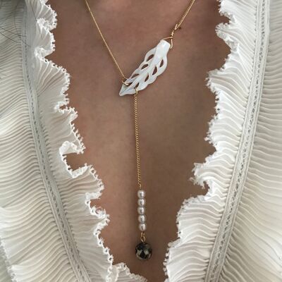 Lariat Necklace With Mother Of Pearl Feather