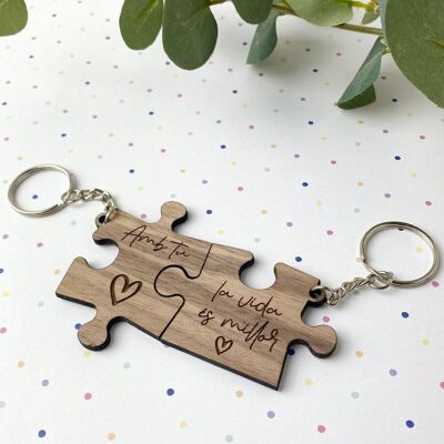 Double puzzle-shaped keychain model 4