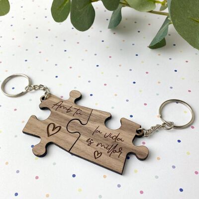 Double puzzle-shaped keychain model 4