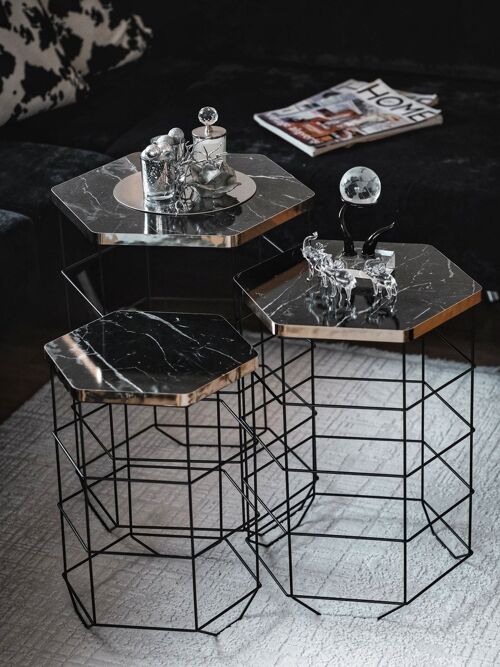 Metalen bijzettafel marmer look van Naturn Living | Bijzettafel set van 3 | Draadmanden bijzettafels | Marmer look tafelblad | Hout| Decoratieve tafels | Opbergmanden | Mat goud