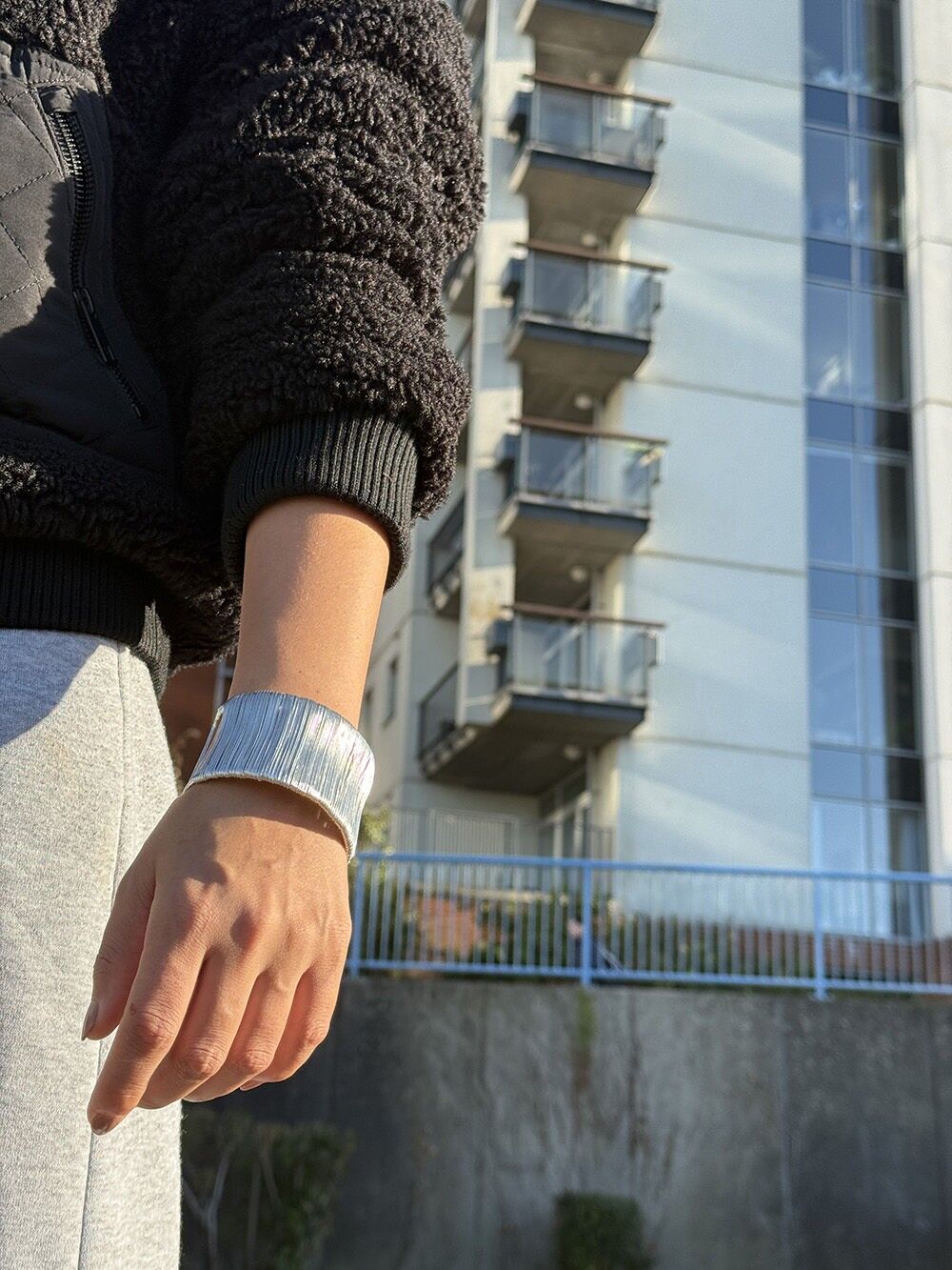 Statement-Manschettenarmband – Silber