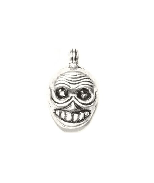 Smiling Skull Pendant - Silver