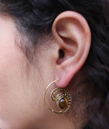 Boucles d'oreilles tribales avec pierre - Or et blanc 6