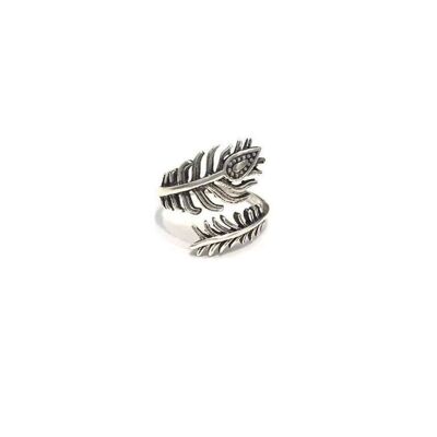 Delicate Leaf Ring - Silver