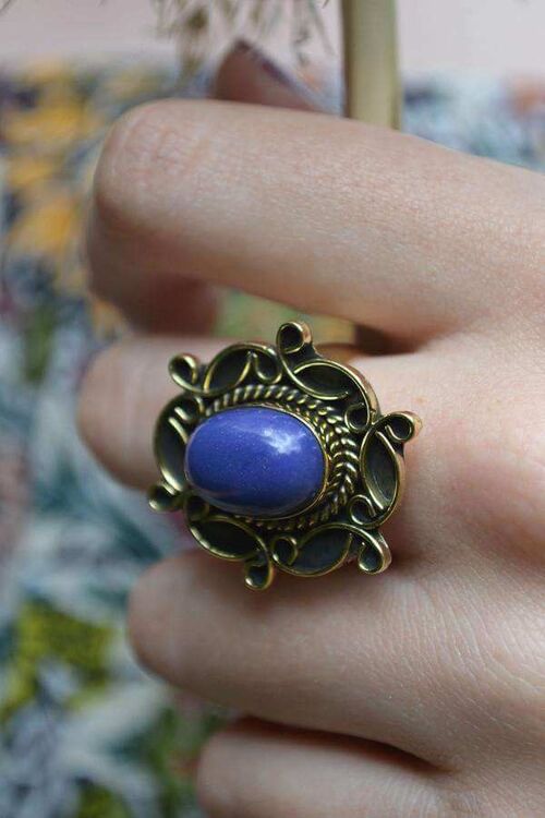 Sensual Stone Ring - Purple