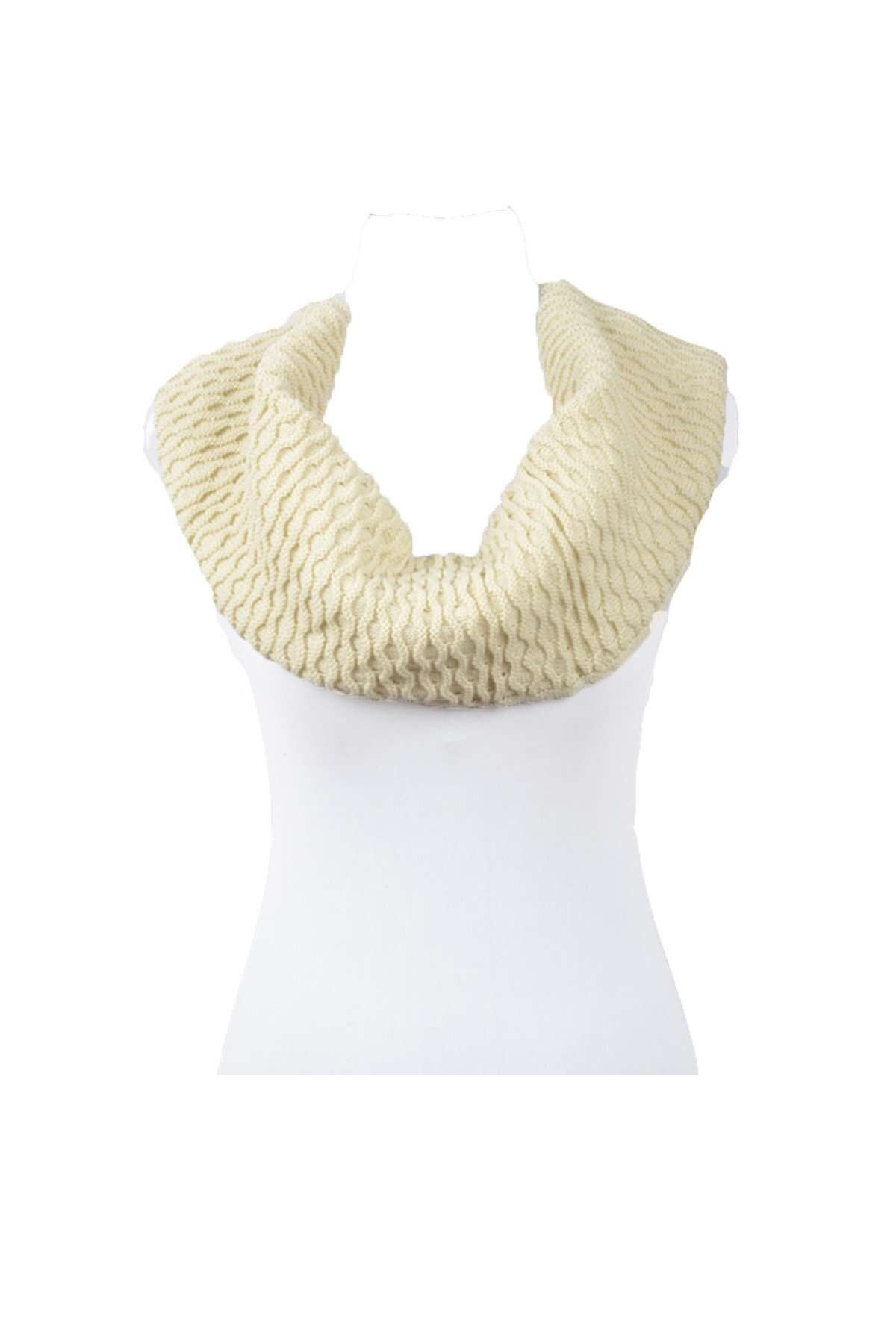 Cremefarbener Snood mit Punktmuster - Beige