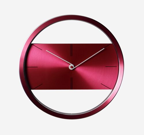 Belt red 12" clock