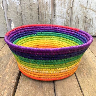 Large multicolored natural raffia bowl