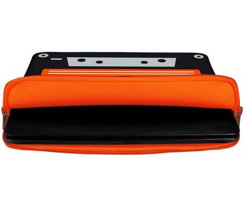 Digittrade LS132-11 Housse de protection Old School Designer pour ordinateurs portables et netbooks avec une taille d'écran de 29,5 cm (11,6 pouces) orange-noir 2