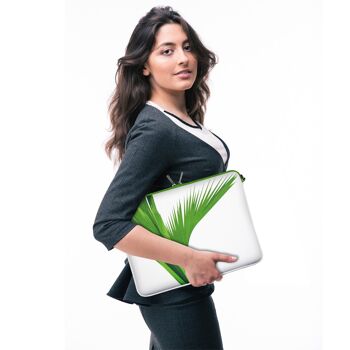 Digittrade LS138-17 Green Housse de protection Designer pour ordinateurs portables et notebooks avec une taille d'écran de 43,9 cm (17,3 pouces) vert-blanc 3