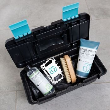 Ensemble de bain GENTLEMEN'S Grooming dans une petite mallette à outils, coffret cadeau pour homme avec gel douche, baume après-rasage, brosse à ongles et multi-outil 5