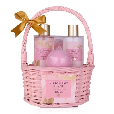 A MOMENT FOR YOU bath set in a gift basket