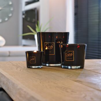 Bougie Classique Noire 275g
Fragrance : Sens d'Orient 2