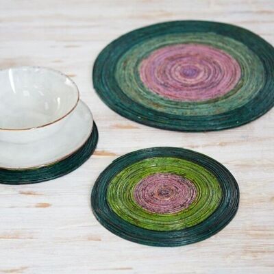 Petit Set de Table Rond Journal Recyclé - Vert Foncé/Vert Clair/Lilas