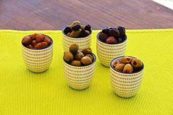 Assortiment 5 variétés d'olives * ce code particulier a cinq olives différentes ,cinq sacs sous vide différents de 250 grammes chacun. Le but est que le professionnel puisse le commander et le tester .une fois 2