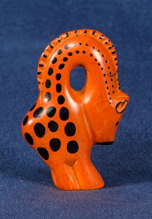 Giraffe orange gebückt - Speckstein