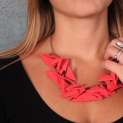 RED TRIANGLES SOFT NECKLACE Antique Bronze