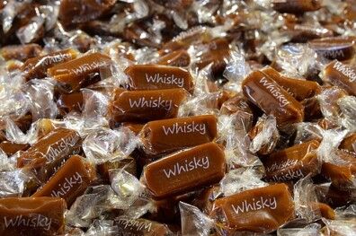 Caja de madera redonda Caramel au Whisky (Breton) 50g.
