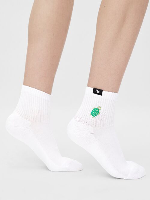 Bio-Socken mit Schildkröte - Weiße Sneaker-Socken mit gestickter Schildkröte, Turtle