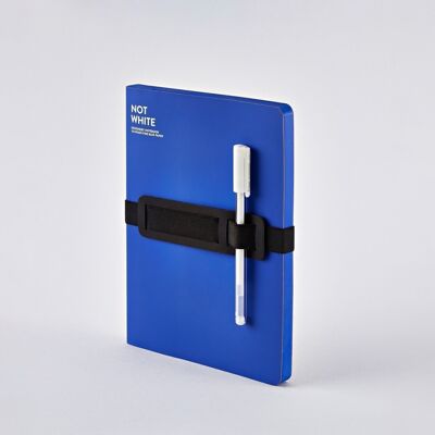 NO BLANCO – Luz Azul L | libreta nuuna A5+ | 144 páginas azules | Papel premium azul de 120 g | con soporte para bolígrafo y smartphone | bolígrafo de gel blanco | producido de forma sostenible en Alemania