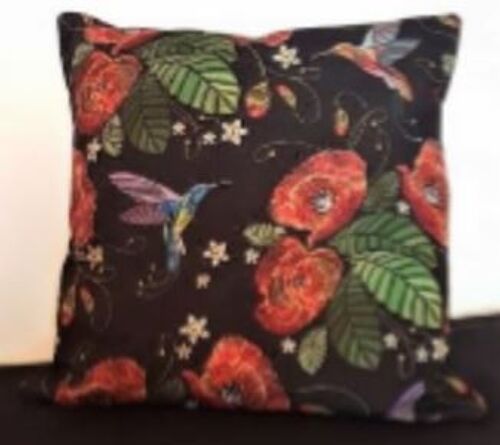 Poppies velvet decorative cushion 50