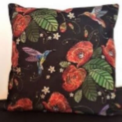 Poppies velvet decorative cushion 50